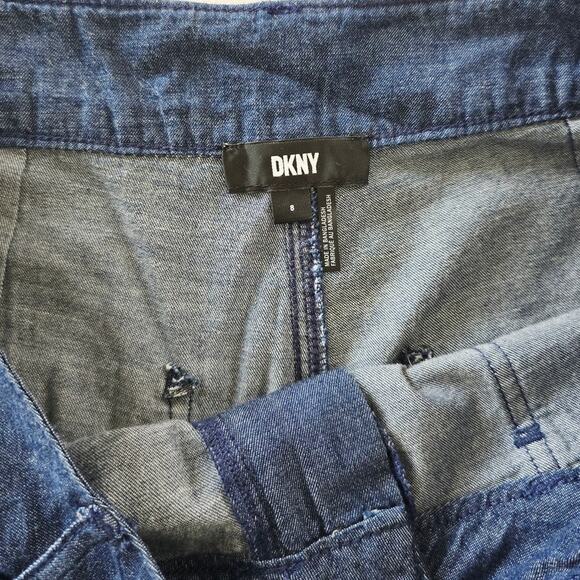 NWT DKNY High-Rise Belted Wide-Leg Denim Cargo Pants Size 8 - Picture 6 of 7